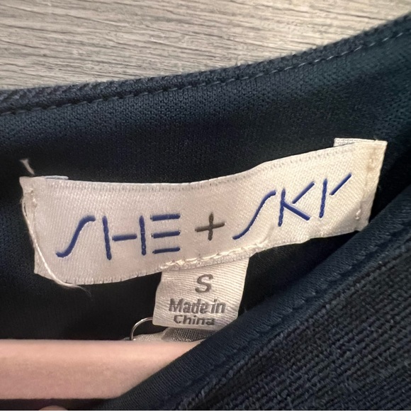 SHE + SKY Teal Tunic Dress Size Small Large Front Pockets Short Sleeve NWT - Picture 3 of 9